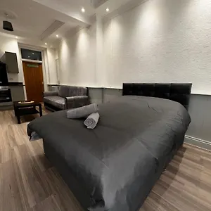 Luxury Near Apartment Cardiff